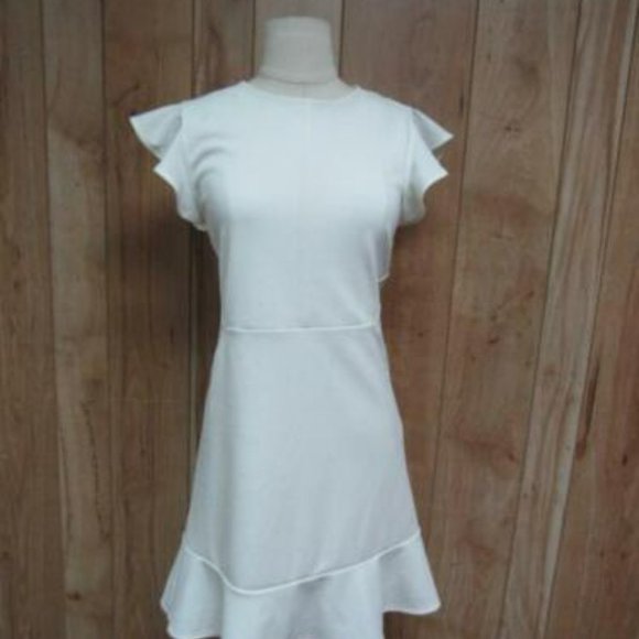 express fit and flare ruffle sleeve dress - Picture 2 of 5